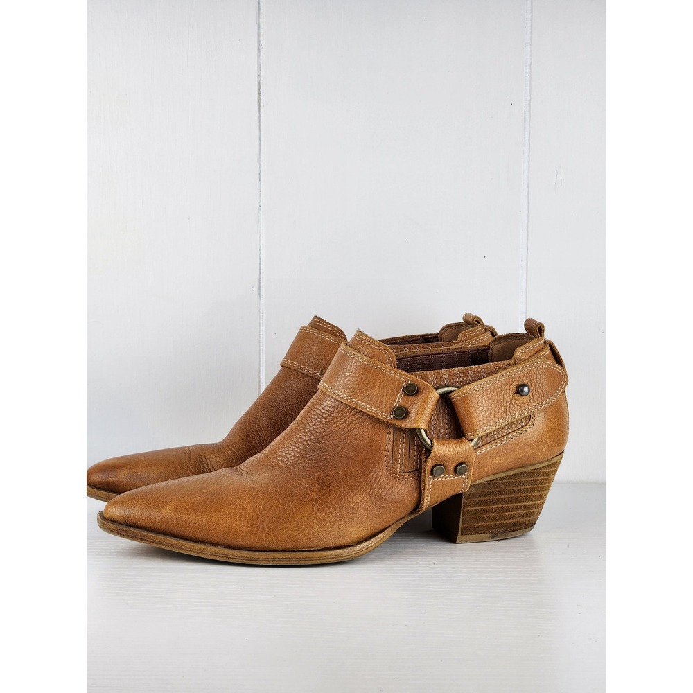 Dingo Kickback Womens Tan Leather Harness Ankle Boots Western Pointed Toe DI262